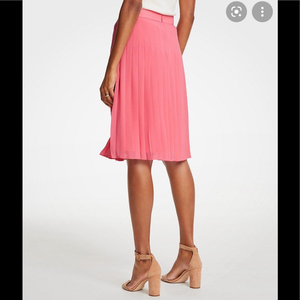 Ann Taylor Pleated Pink Coral Skirt - A Line - 4P - Picture 3 of 7